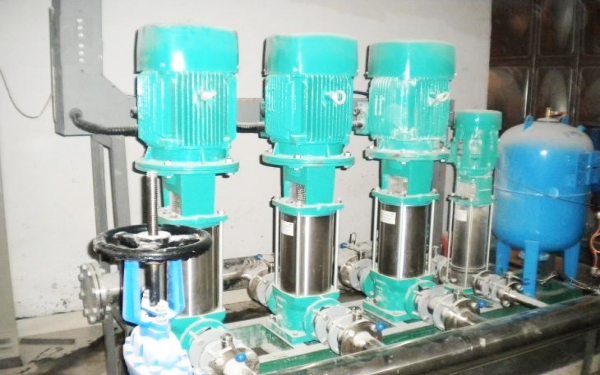 Convertisseur de fréquence AC300 dans l'industrie de l'approvisionnement en eau en Inde