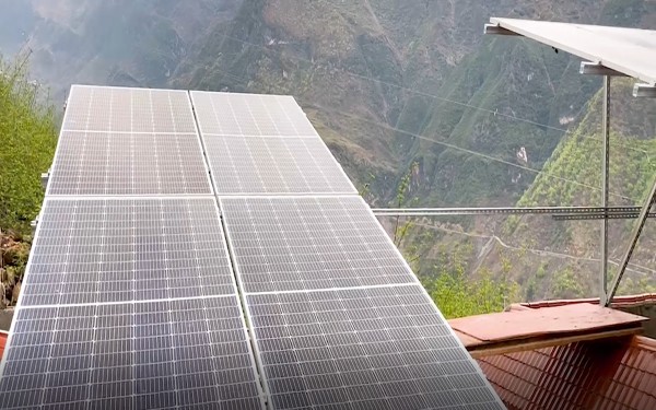 Onduleur de pompe à eau solaire de 30 kW dans le Sichuan, en Chine