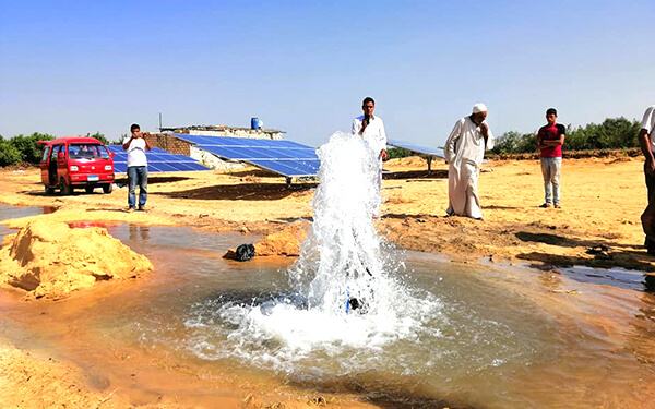 Onduleur de pompe à eau solaire de 22 kW à Suez, Égypte