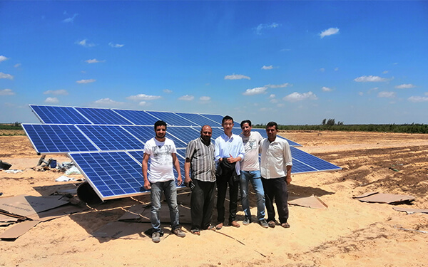 Onduleur de pompe à eau solaire de 7,5 kW à Assouan, Égypte